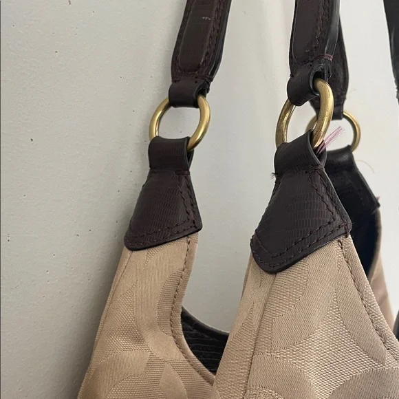 Coach Madison Maggie Signature Shoulder Bag - Picture 4 of 11